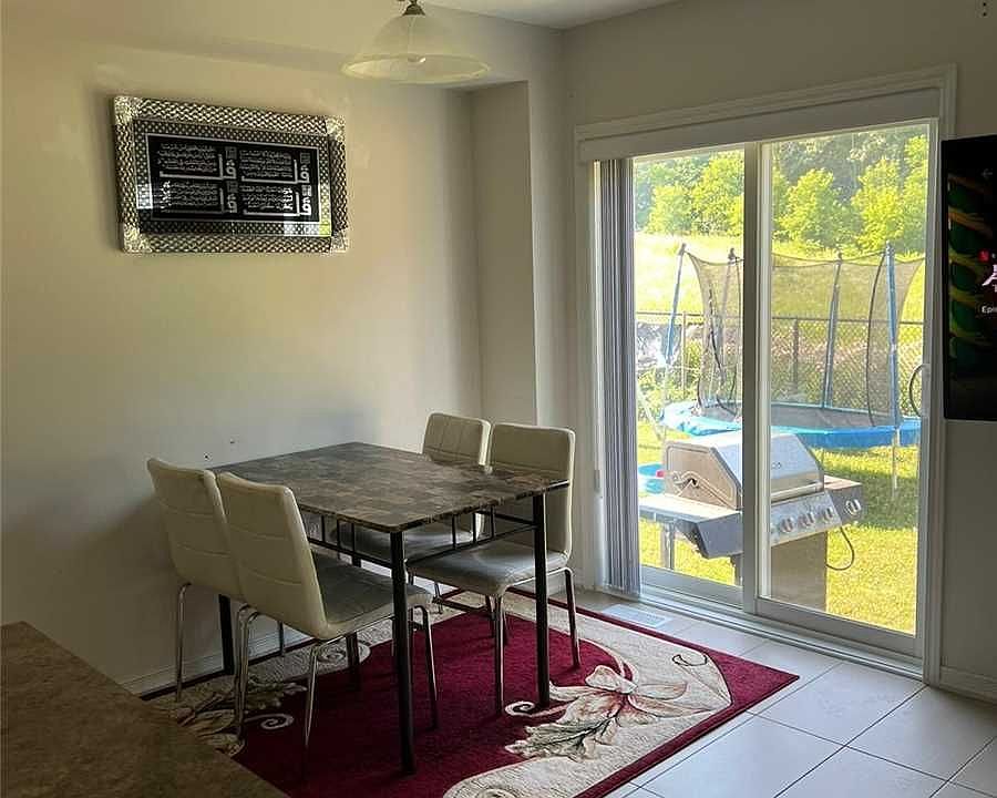 2nd image of 30 Cole Cres