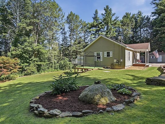 2nd image of 135 Sturbridge Rd