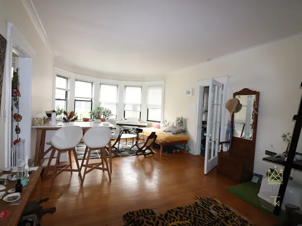 126 Babcock St, Brookline, MA