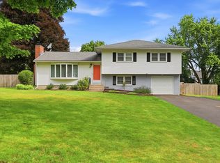 277 Brainerd St, South Hadley, MA 01075