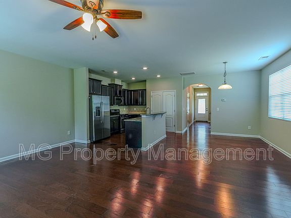 4th image of 2745 Sawbridge Ln