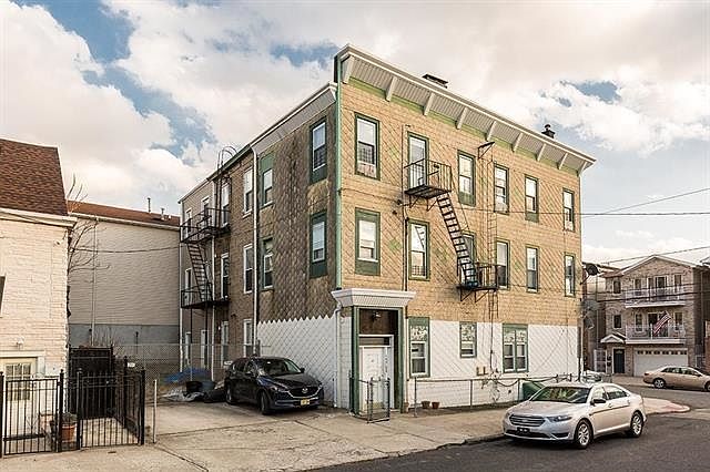1st image of 148 South St #2