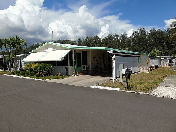2nd image of 7134 Ladyfish Dr