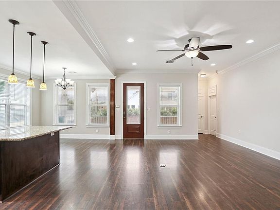 5th image of 1498 Athis St