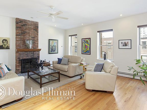 2nd image of 325 W 75th St APT 4