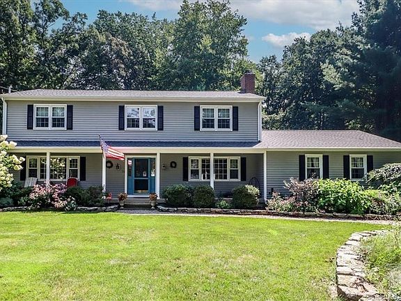 2nd image of 70 Friar Ln