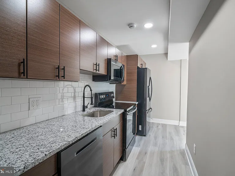 81 Liberty St #2 — Photo 9
