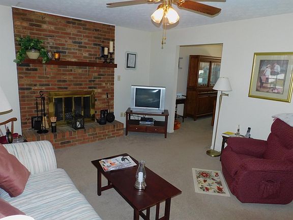 5th image of 1103 Covedale Ave