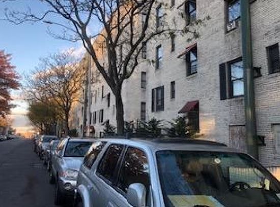 1st image of 2137 33rd St APT 3E