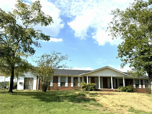 1564 Albert Dr, Russellville, AR 72802