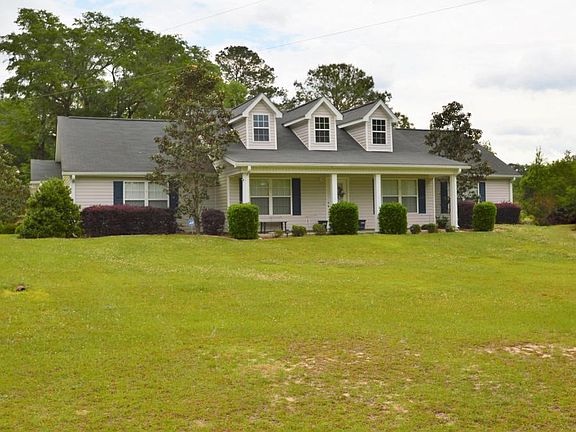 3rd image of 2652 Marian Dr