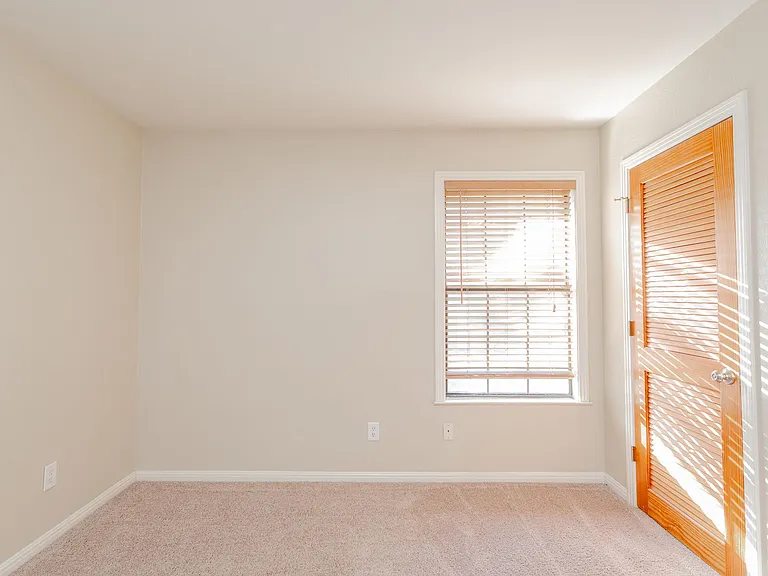 4501 Caswell Ave — Photo 14