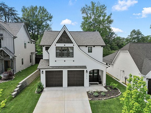 2nd image of 5515 Acadia Dr