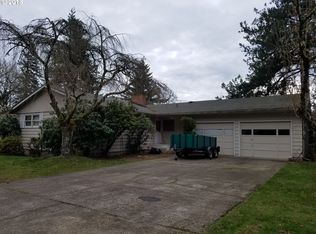 17830 NE Davis St, Portland, OR 97230