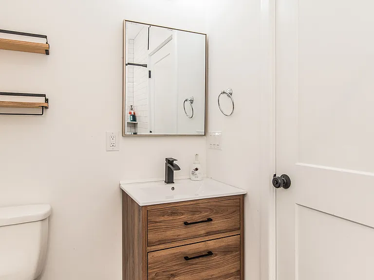 2435 W Master St #1A — Photo 13