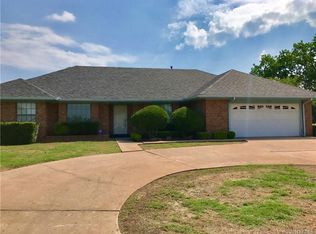 1440 Crestpark St, Ada, OK 74820
