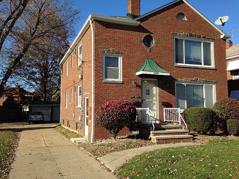1st image of 19910 Hilliard Boulevard # 2 Up