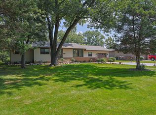 824 Ogden Rd, New Lenox, IL 60451