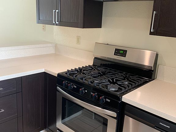 5th image of 340 W Wilson Ave APT 2