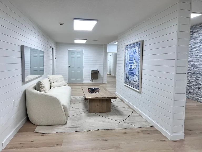 6612 Gordon Rd — Photo 2