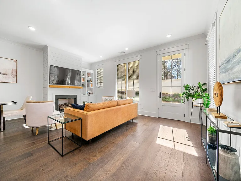Cedar Walk Townhomes — Photo 24