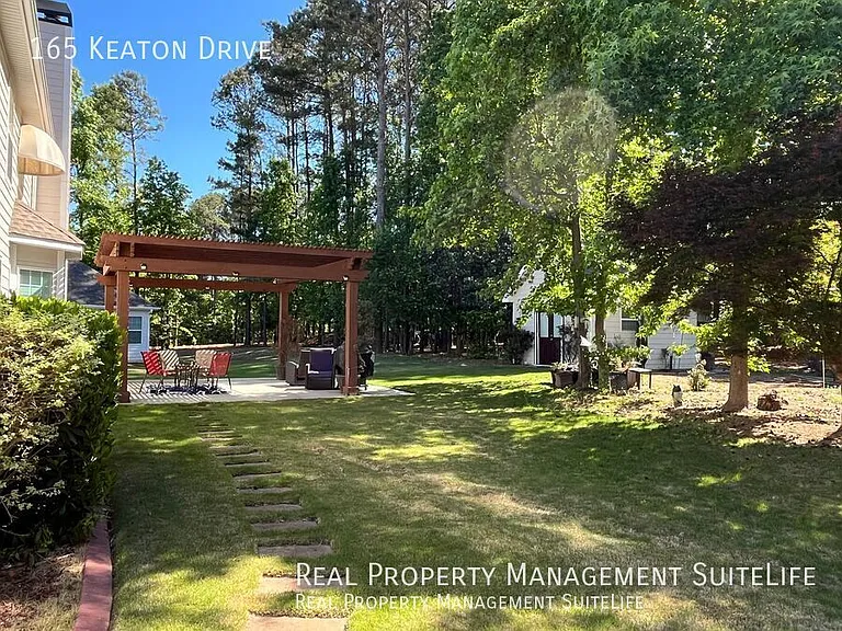 165 Keaton Dr — Photo 14