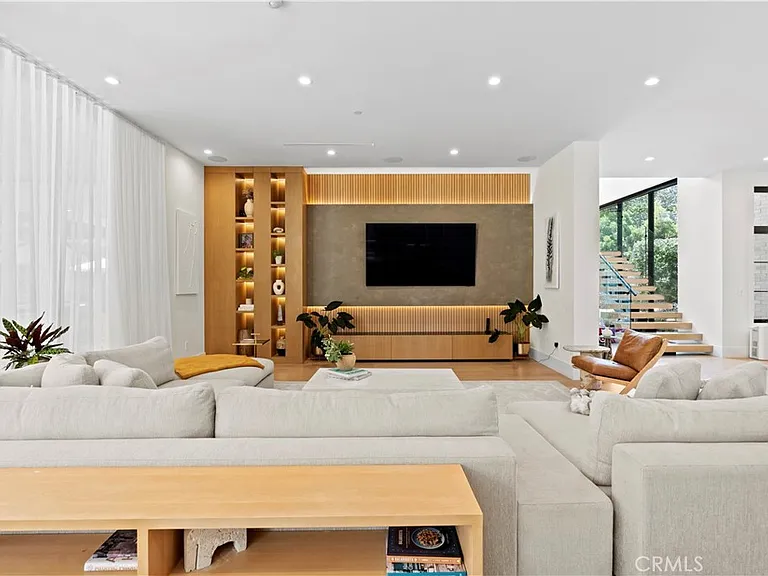 5050 Arundel Dr — Photo 16