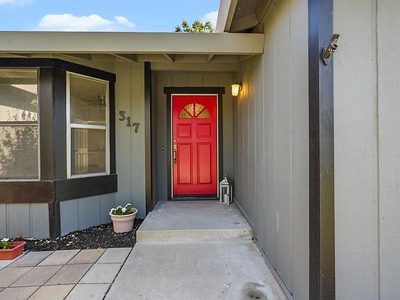 4th image of 317 Gilbert Dr