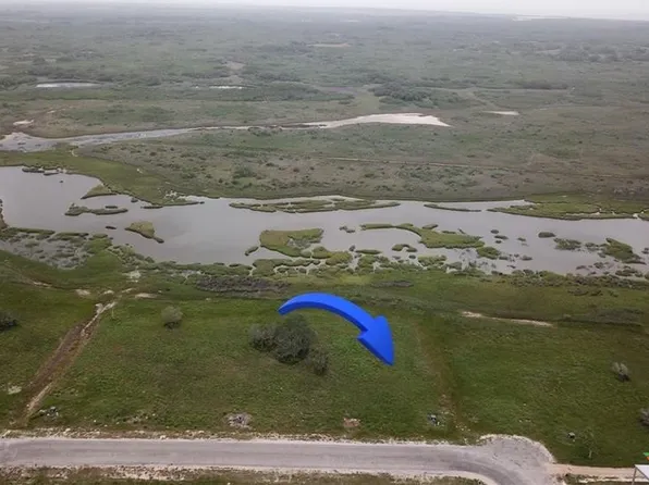 15 Easy St, Pt O Connor, TX 77982