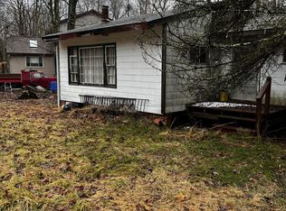 3245 Lois Ln, Pocono Summit, PA