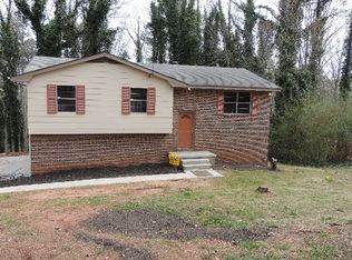 623 Mincey Ct, Stone Mountain, GA 30087