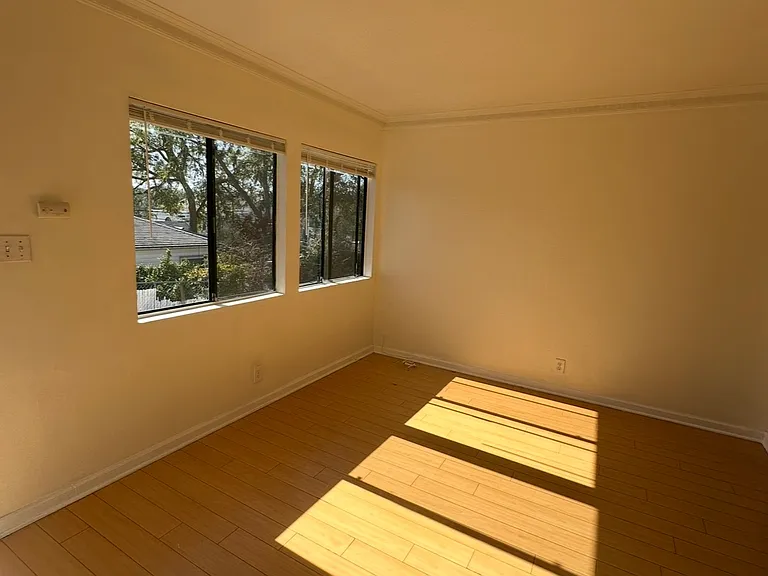 10114 Samoa Ave #C — Photo 10