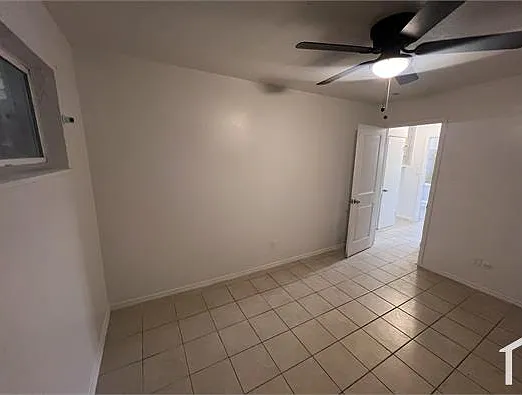 3413 Ross Ave SE #D — Photo 35