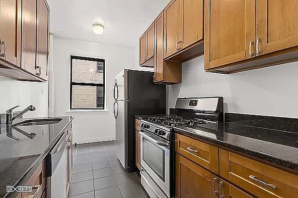1st image of 420 Clinton Ave APT 6D