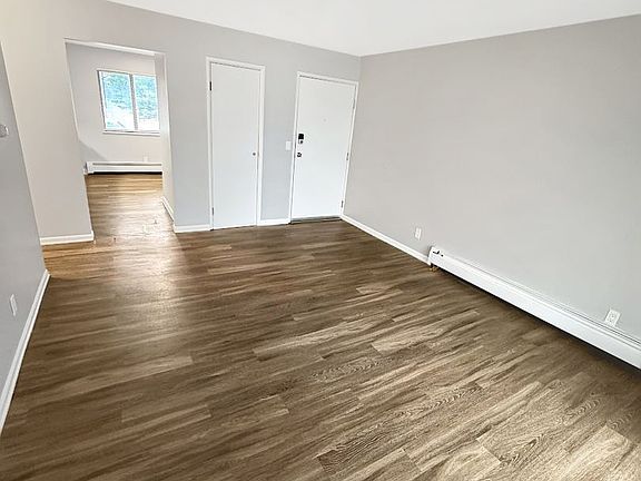 5th image of 1720 Porter St SW APT 11