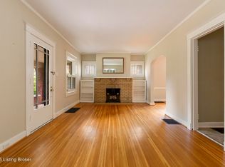 208 Oxford Pl, Saint Matthews, KY 40207