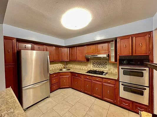 Rented by Keller Williams NYC | media 15