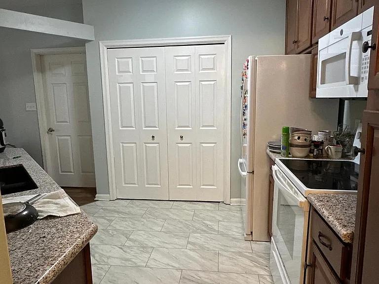 8206 Blue Heron Dr #1C — Photo 6