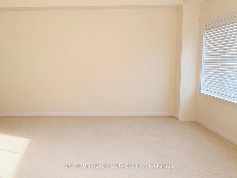 45 Dennis Ave — Photo 14