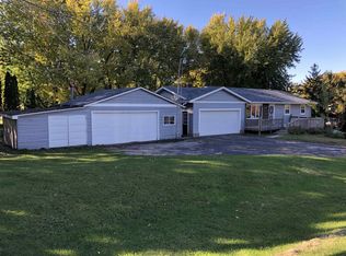 6055 Hagen Hill Cir, Madison, WI 53718