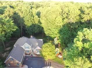 1785 Manalee Ln, Oxford, MI 48371