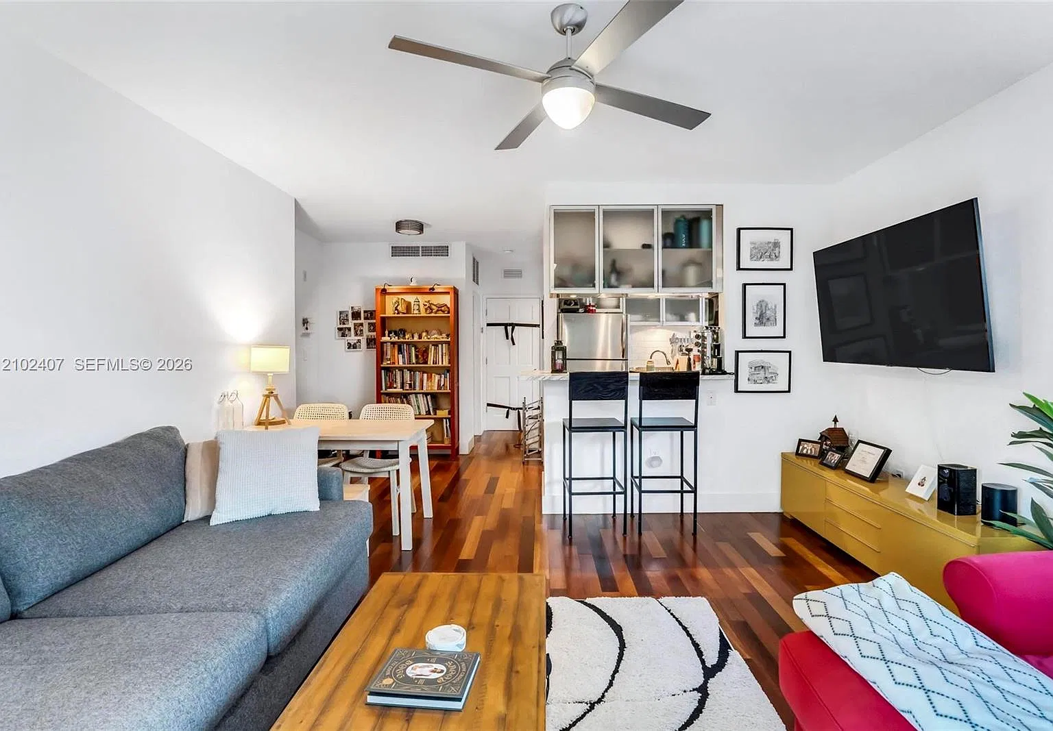 The Vanderbilt Condo — Photo 4