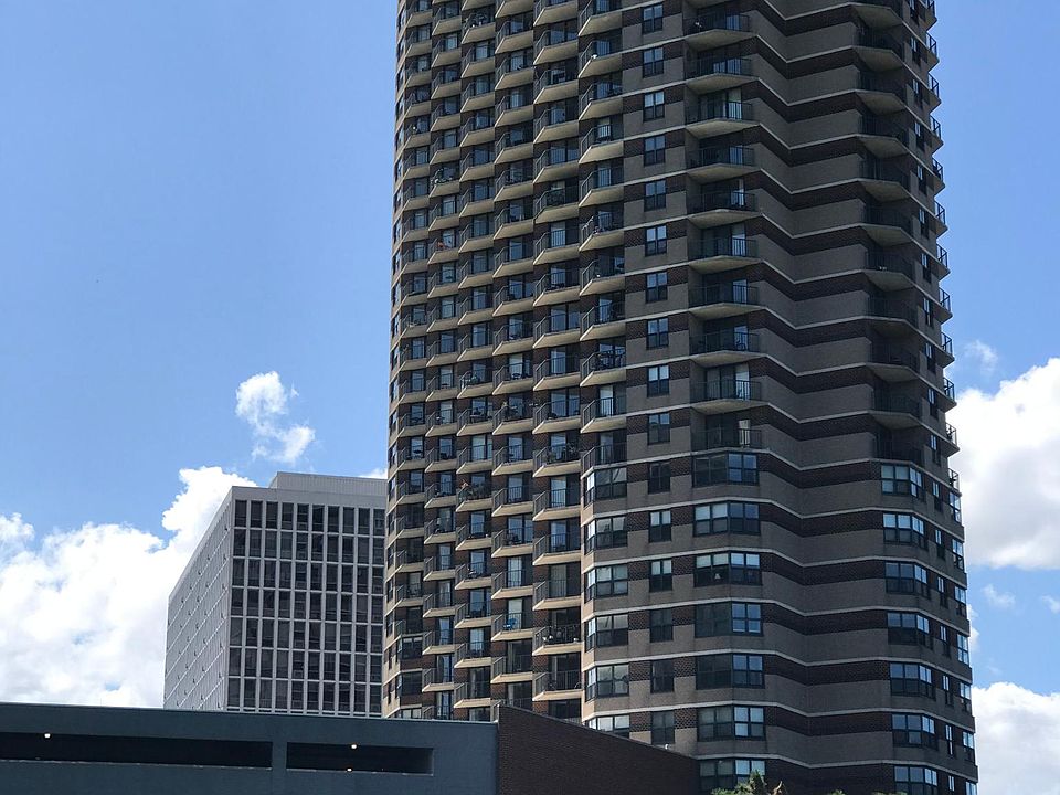1st image of 3660 N Lake Shore Dr APT 3512