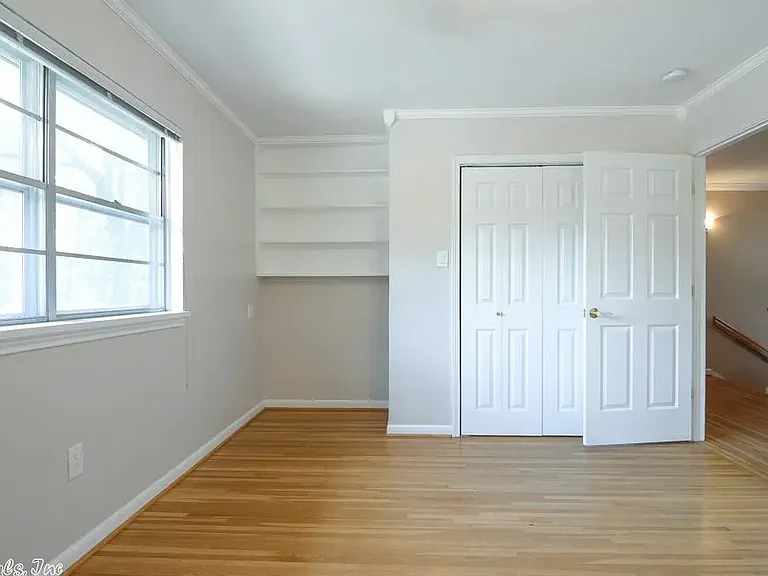 4823 Arlington Dr — Photo 12