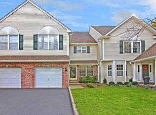 29 Cooper Ln, Millington, NJ