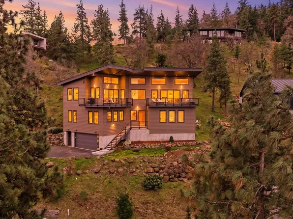 400 Maya Way, Mosier, OR 97040