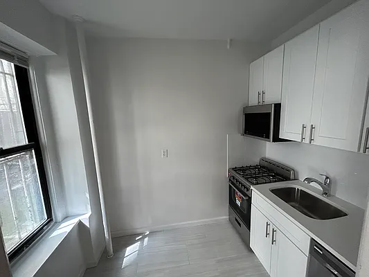 Rented by Immac Realty | media 19