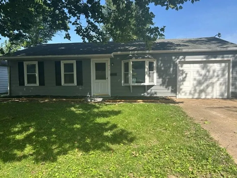 517 Saint Barbara Ln