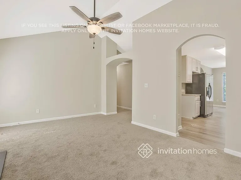 352 The Gables Dr — Photo 5