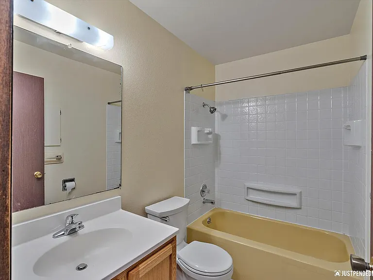 907 W 27th Ave — Photo 6